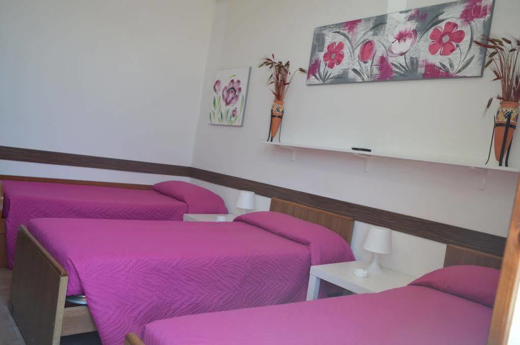 Albergo Ollolai Civitavecchia Bagian luar foto