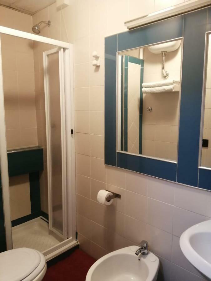 Albergo Ollolai Civitavecchia Bagian luar foto